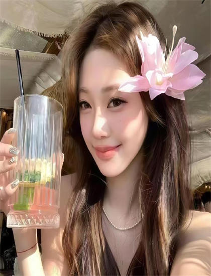 《冯宝宝与张楚岚》适合什么人观看？目标观众群体分析